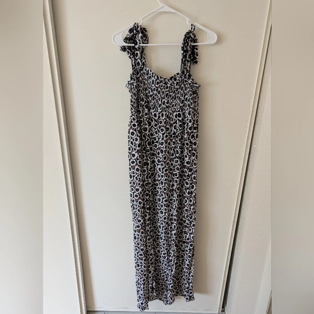 Diane Von Furstenberg X Target Womens  Medium Smocked Midi Dress Black Vacation - Picture 3 of 5